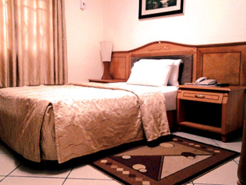 Sunset Hotel Kumasi Room photo